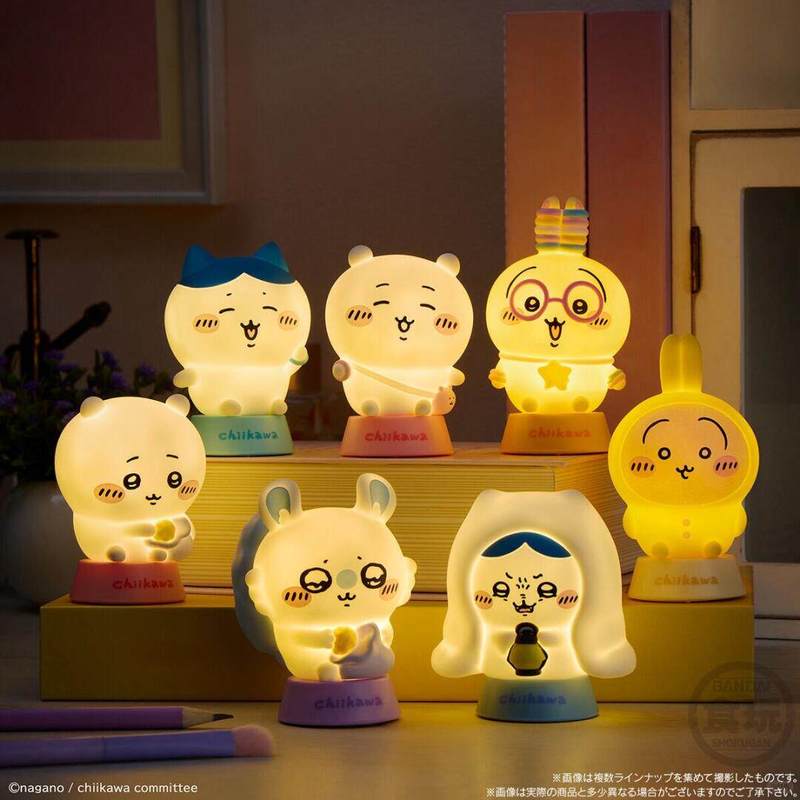 Anime Merchandise For Sale - バンダイ ちいかわアニメナイトライトフィギュア 闪光うさぎ ハチワレ かわいいミニコレクタブルデスクトップ寝室ランプ アニメファン向け
