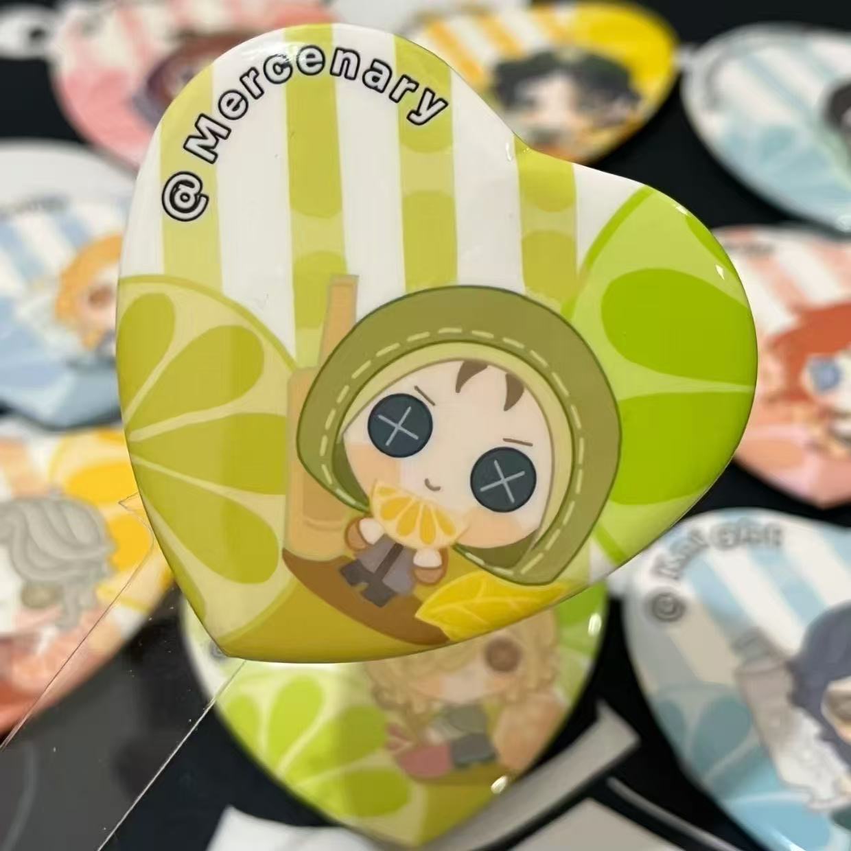 新しい第五人格コスプレグッズ、キツネの尻尾ハートバー、バッジ - Anime Merchandise Bag のレビューと価格